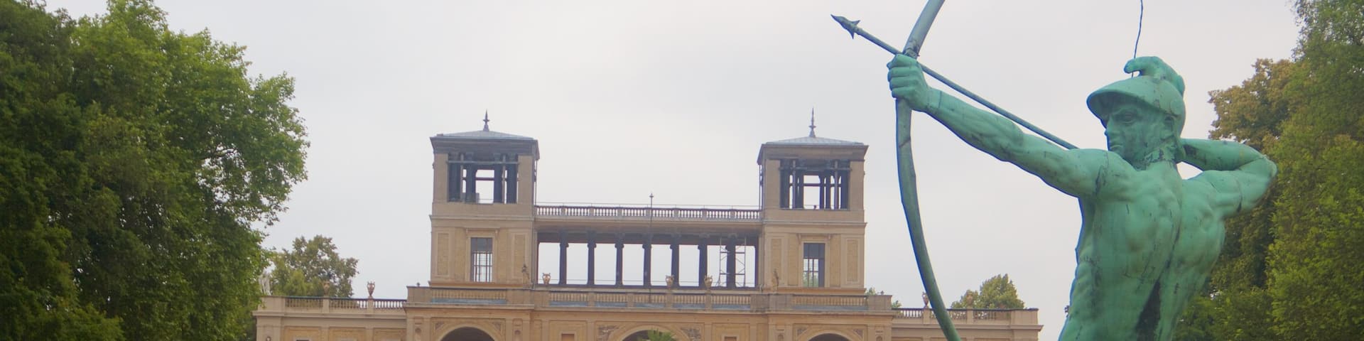 Sanssouci Park showing a statue or sculpture, heritage architecture and heritage elements