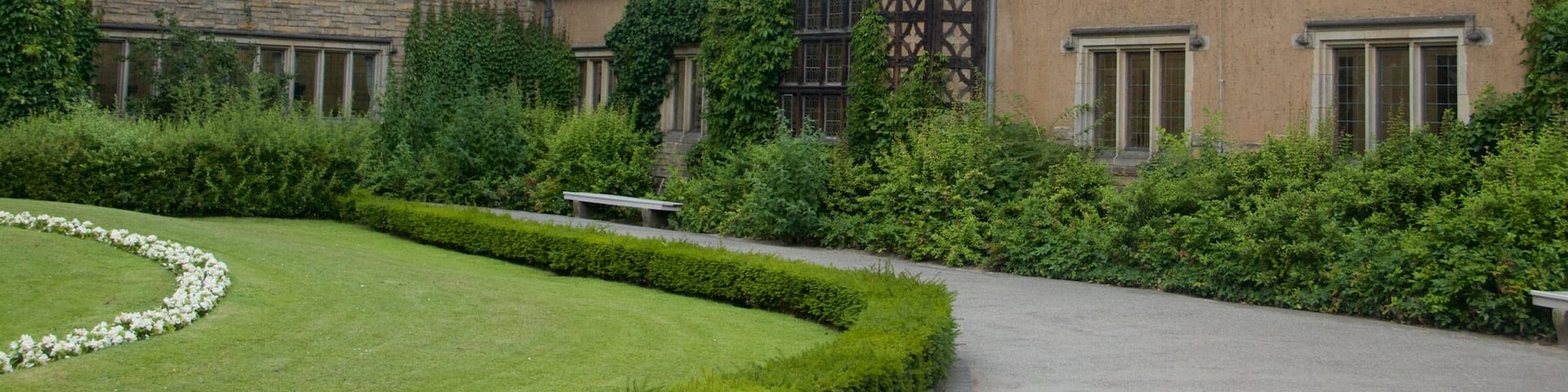 Potsdam which includes heritage elements, heritage architecture and chateau or palace