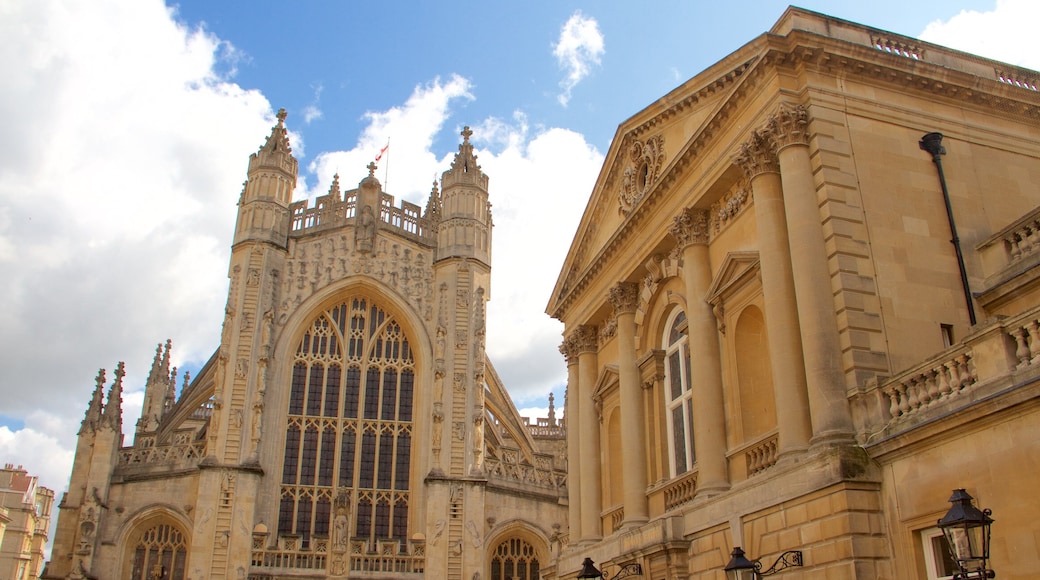 Abadia de Bath que inclui elementos de patrimônio, uma igreja ou catedral e arquitetura de patrimônio