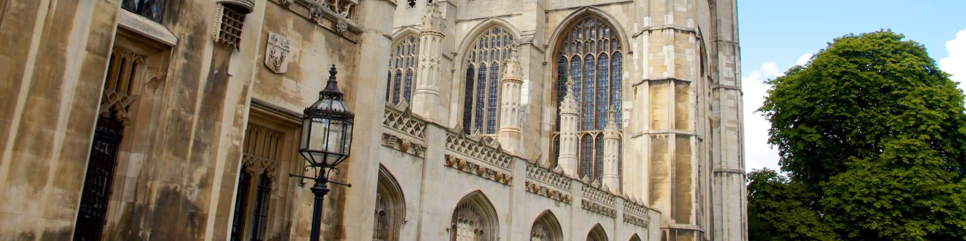 King\'s College showing heritage architecture, a church or cathedral and heritage elements