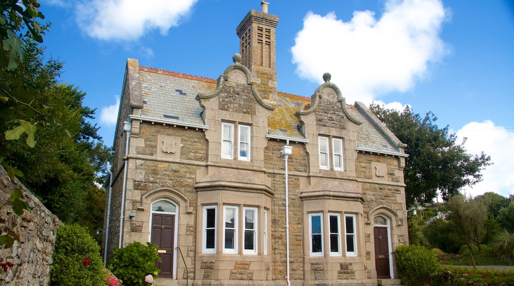 Marazion featuring heritage architecture