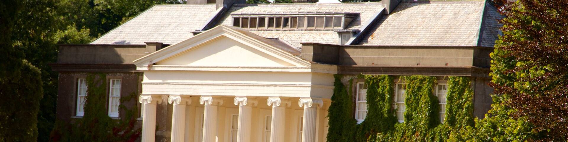 Truro which includes heritage architecture