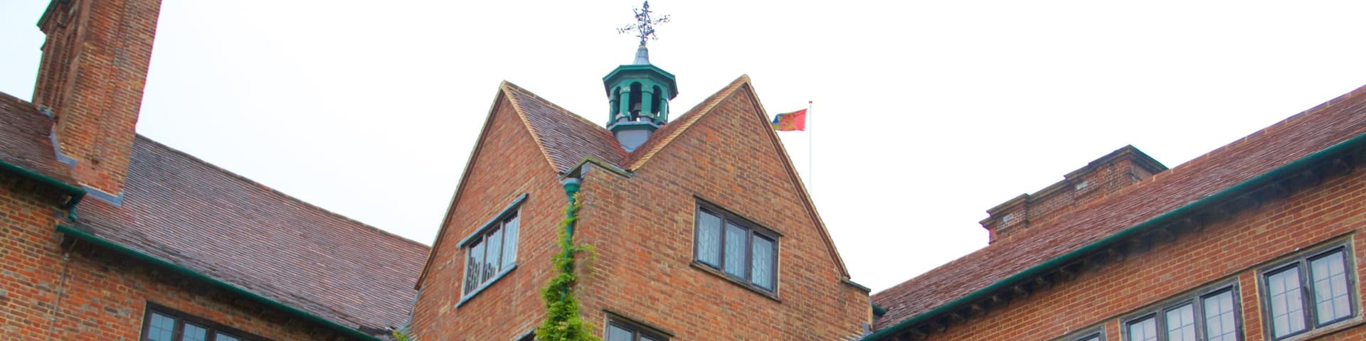 Chartwell featuring a house and heritage elements