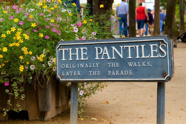 Pantiles presenterar skyltar
