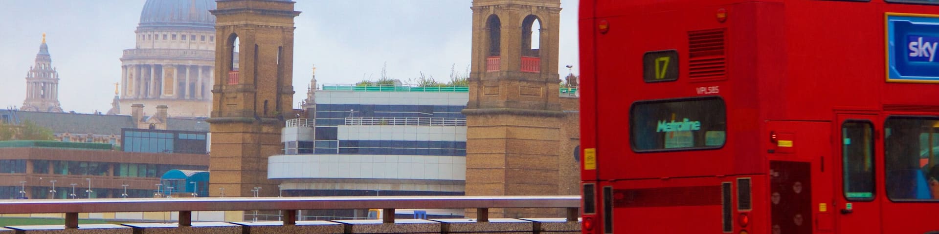 London Bridge ofreciendo una ciudad