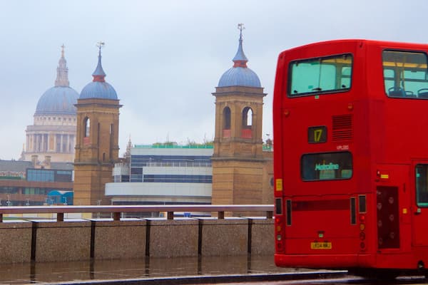 London Bridge qui includes ville