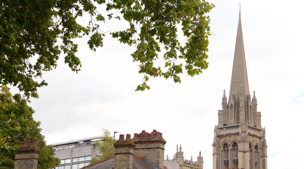 Cambridge featuring heritage elements and a church or cathedral