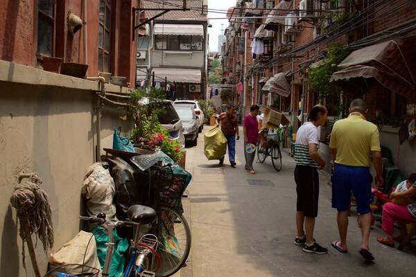 Taikang Road aussi bien que petit groupe de personnes