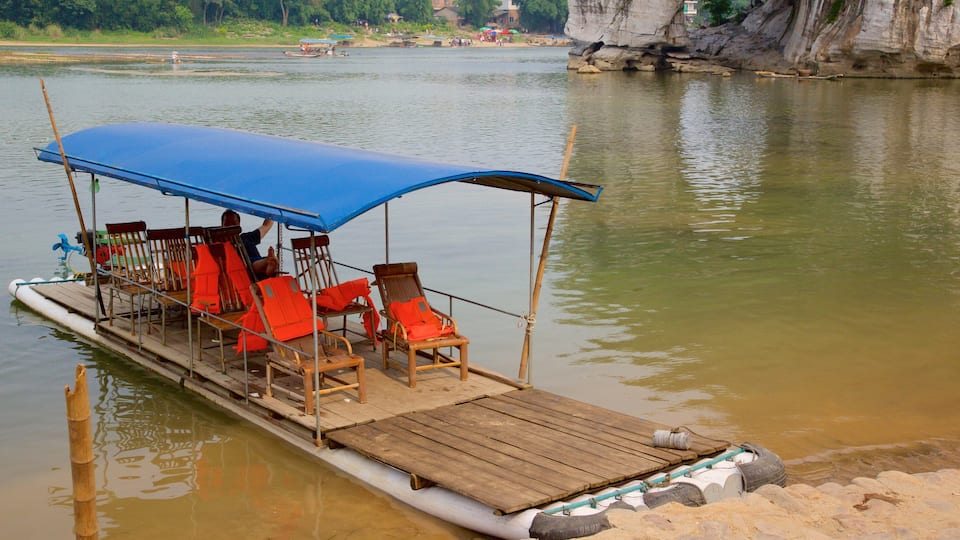 Elephant Trunk Hill showing a ferry