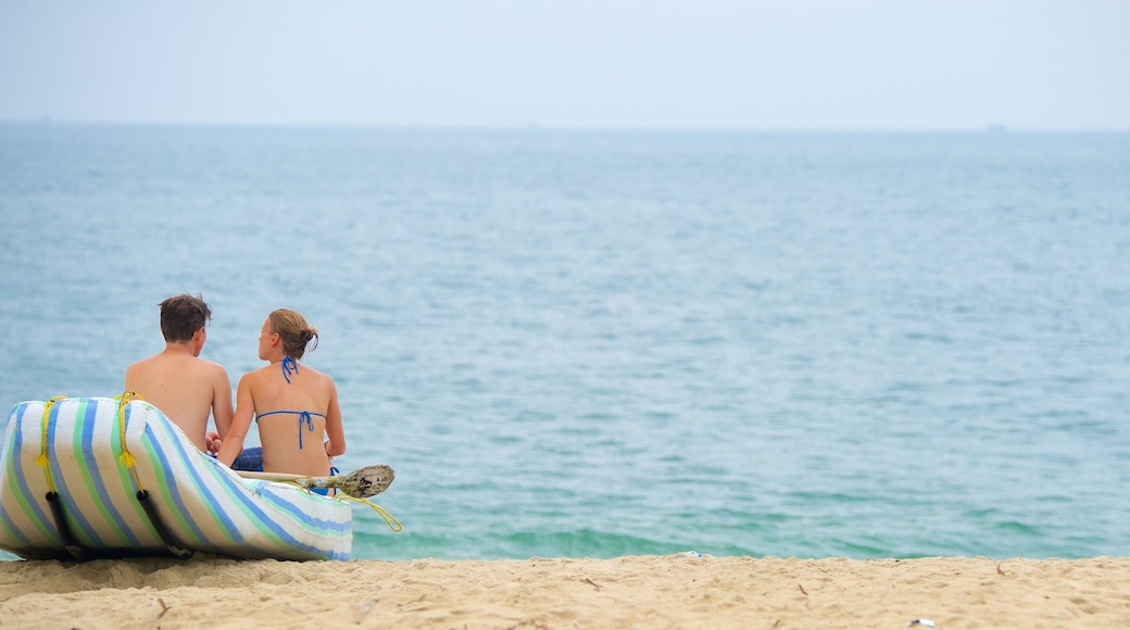 Marari Beach toont een strand en ook een stel