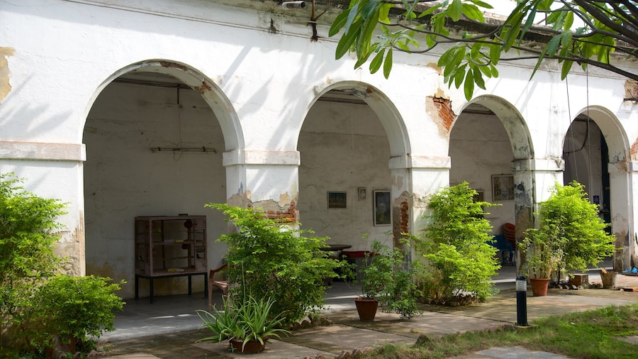 Armenian Church bevat een kerk of kathedraal