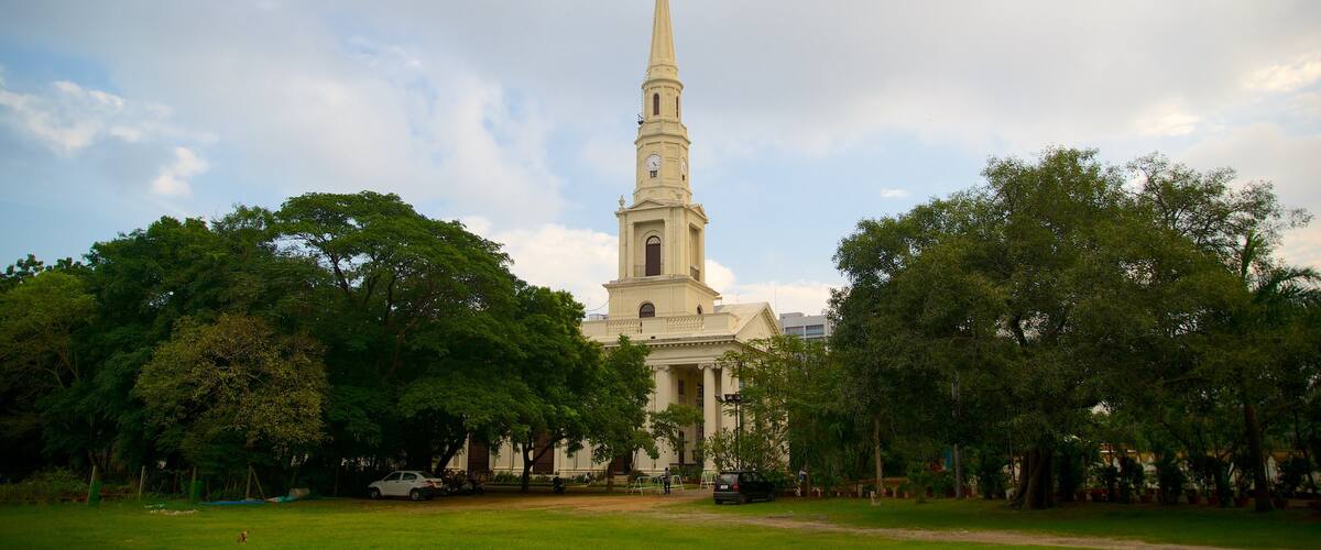 St. Andrew\'s Kirk which includes a park