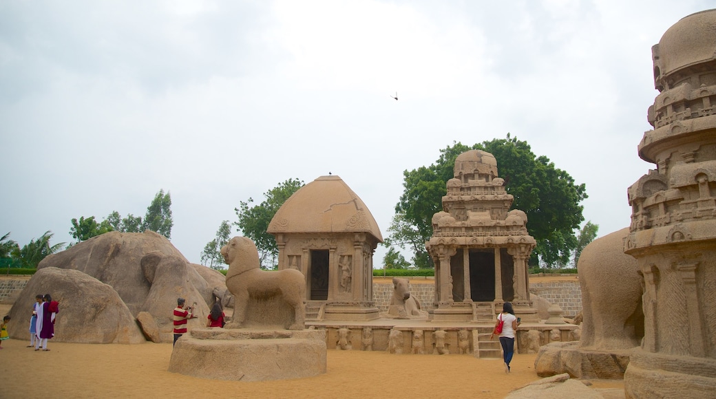 Pancha Pandava Rathas trong đó bao gồm di sản