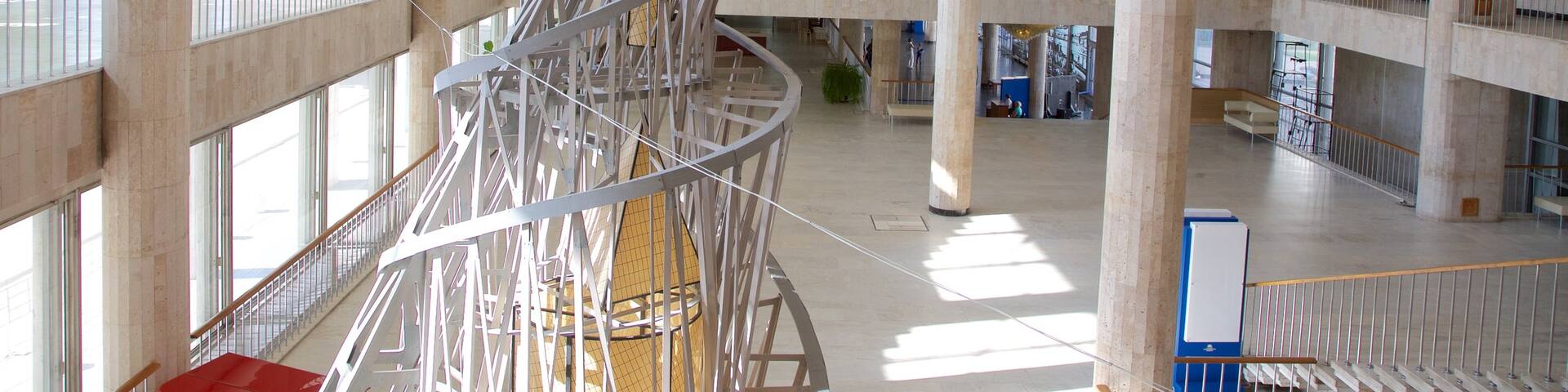 New Tretyakov Gallery - Museum of Modern Art which includes interior views