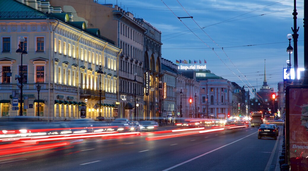 Nevskiy Prospekt som visar nattliv