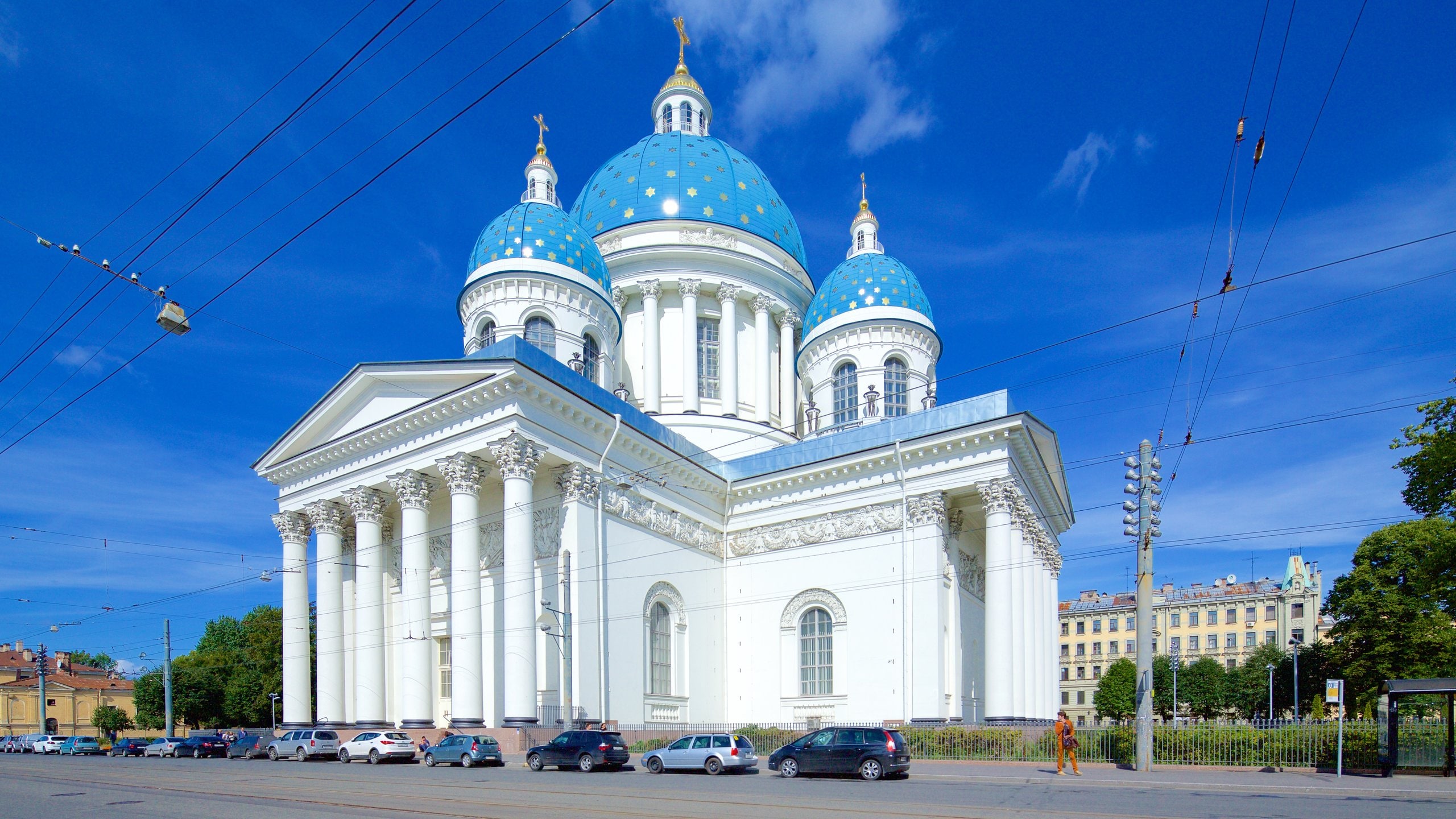 Cathédrale de la Trinité qui includes patrimoine architectural