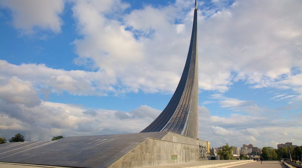 Monumento ai conquistatori dello spazio caratteristiche di monumento