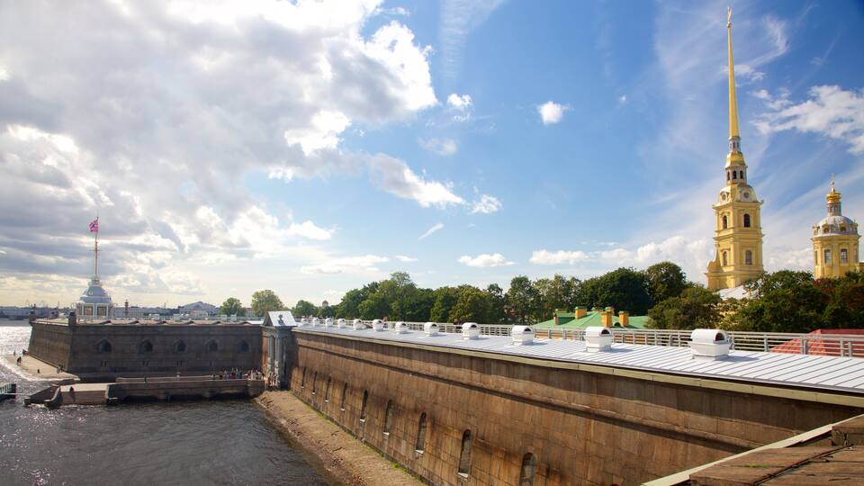 Peter and Paul Fortress showing a river or creek and heritage architecture