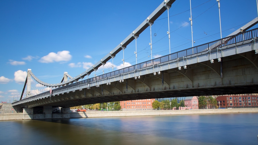Crimean Bridge showing a bridge and a river or creek