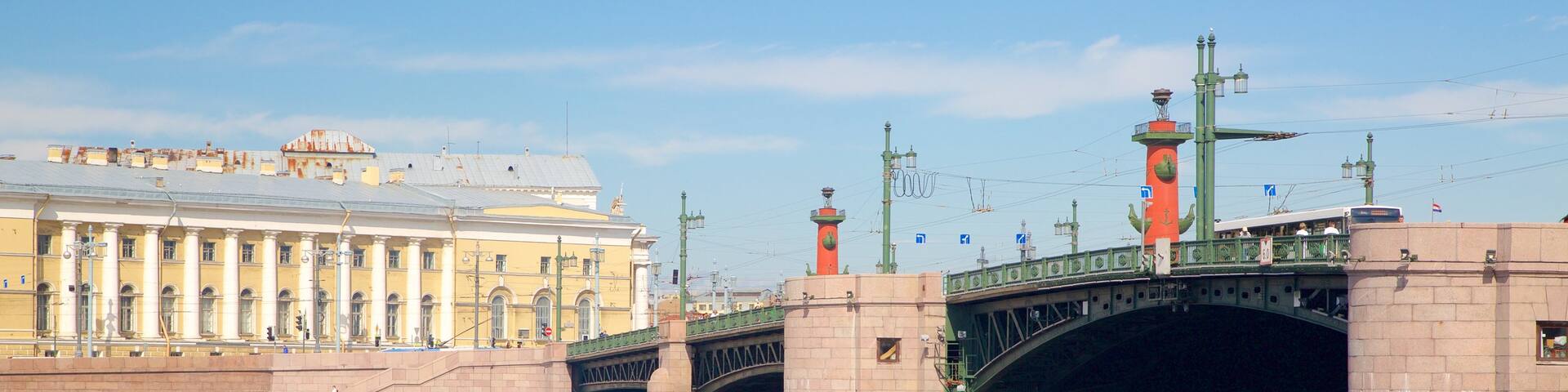 Palace Bridge which includes a river or creek and a bridge