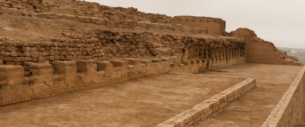 Pachacamac showing building ruins, heritage elements and tranquil scenes