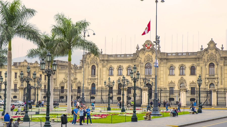 Government Palace showing heritage elements, a castle and an administrative buidling