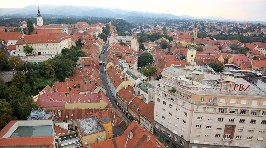 Zagreb Amt og byder på udsigt over landskaber og en by