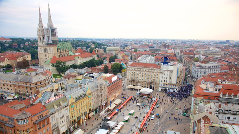 Ban Jelacic Square ซึ่งรวมถึง เมือง