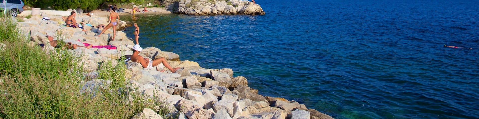 Kasuni Beach featuring general coastal views