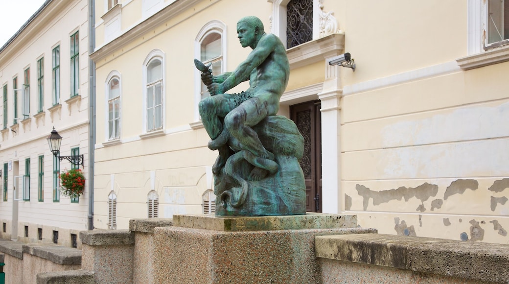 Upper Town showing a statue or sculpture