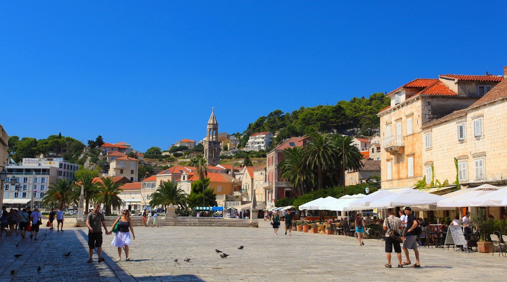 Hvar which includes a square or plaza