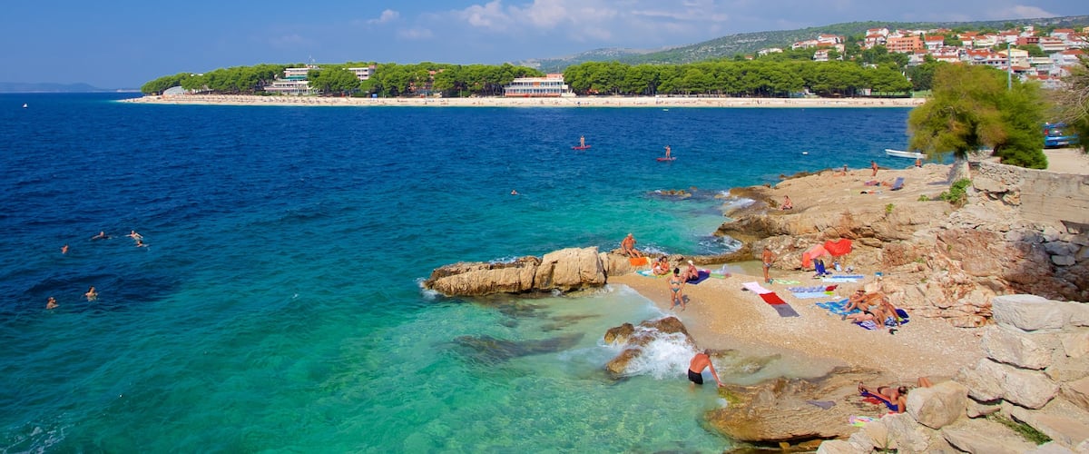 Primosten which includes general coastal views