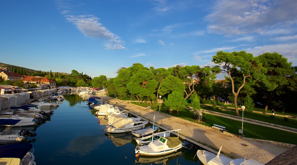 Trogir featuring a marina and a garden