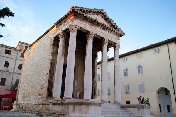 Temple of Augustus which includes heritage architecture