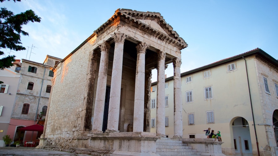 Temple of Augustus featuring heritage architecture