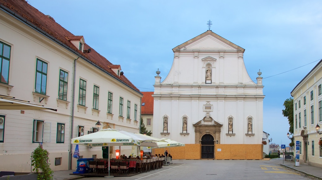 โบสถ์ St Catherine เนื้อเรื่องที่ โบสถ์หรือวิหาร