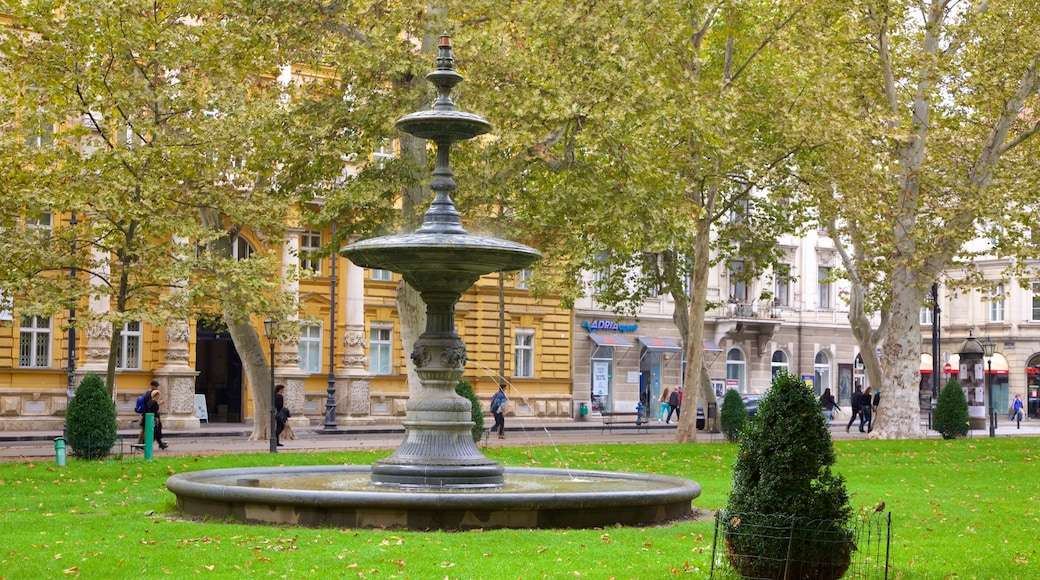 Zrinjevac showing a fountain, a park and a city