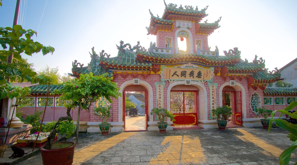 Assembly Hall of the Fujian Chinese Congregation featuring heritage architecture, a temple or place of worship and religious elements