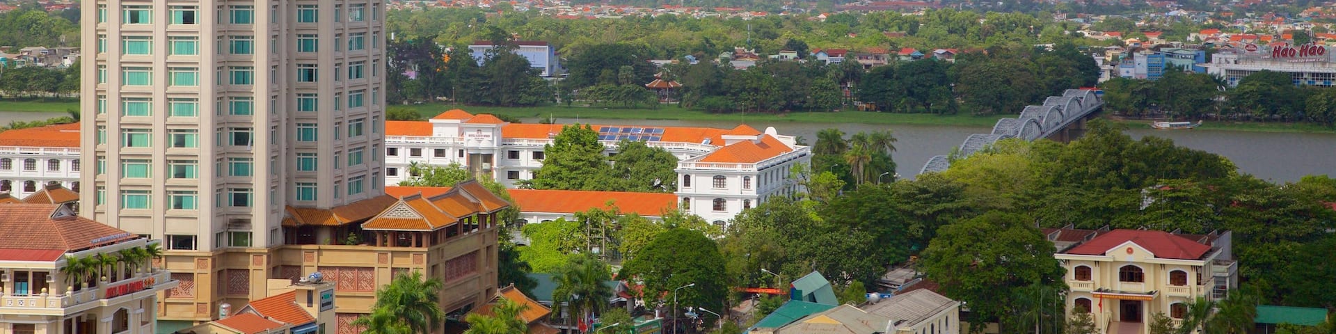 Hue City Centre showing a city