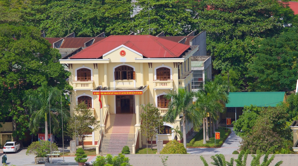 Stadtzentrum von Huế welches beinhaltet historische Architektur und Stadt