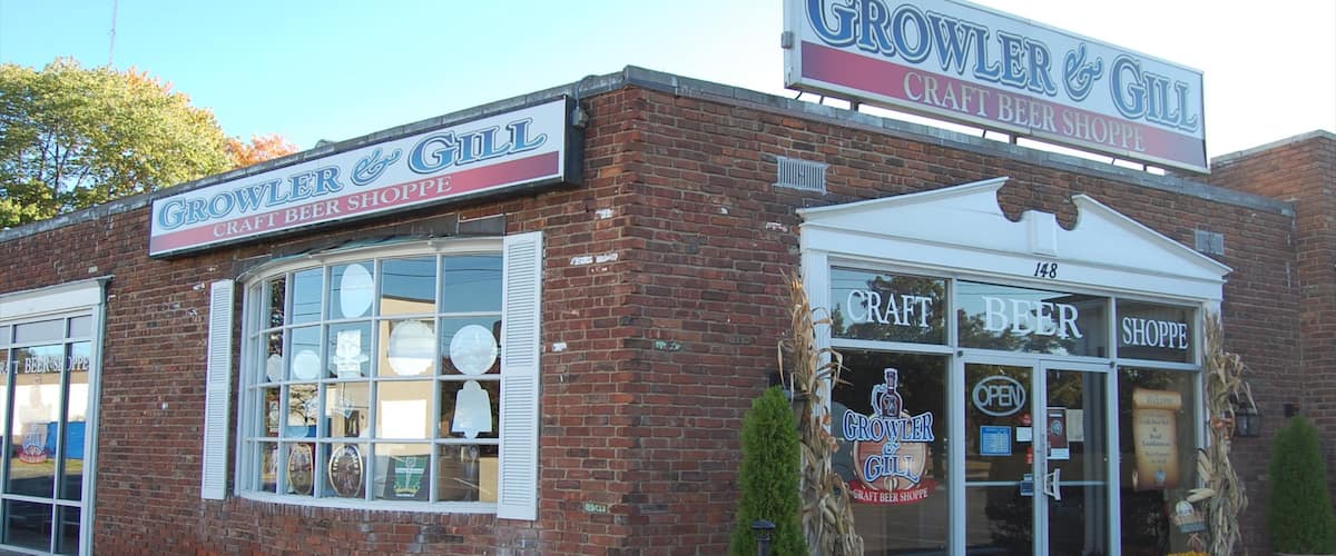 Mahwah - Nanuet which includes signage and a bar