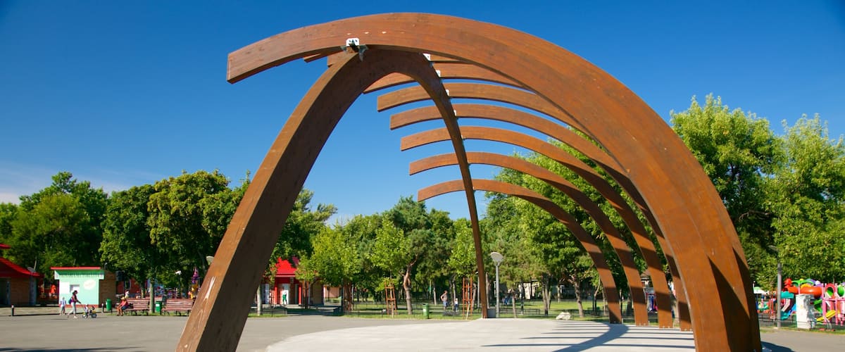 Tineretului Park featuring modern architecture and a garden