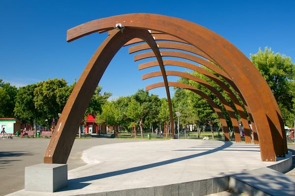 Tineretului Park mit einem Park und moderne Architektur