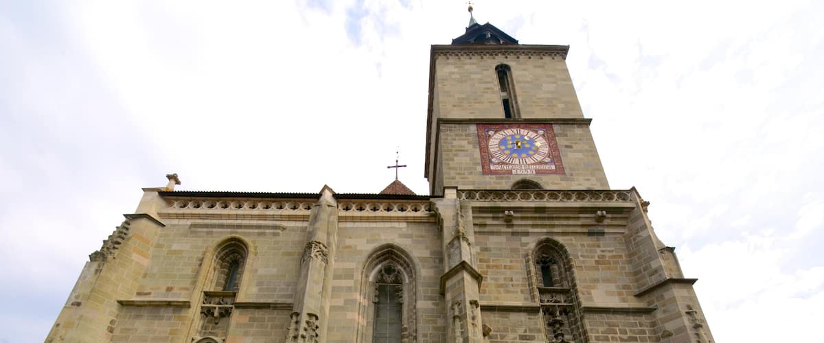 Brasov que incluye aspectos religiosos, una iglesia o catedral y patrimonio de arquitectura