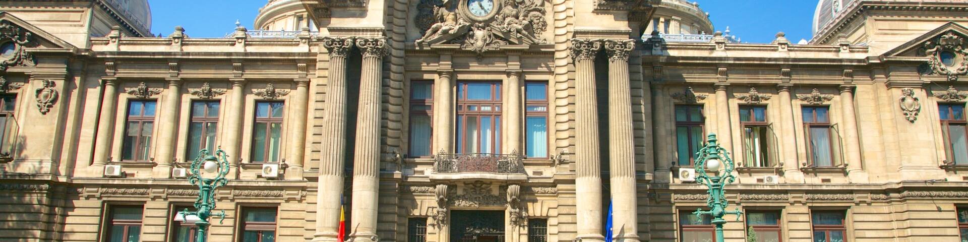 Bucharest which includes heritage elements, château or palace and heritage architecture