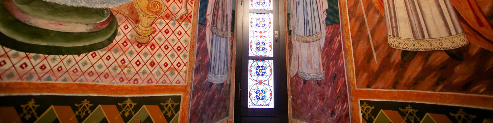 Sinaia Monastery which includes religious elements, a church or cathedral and interior views