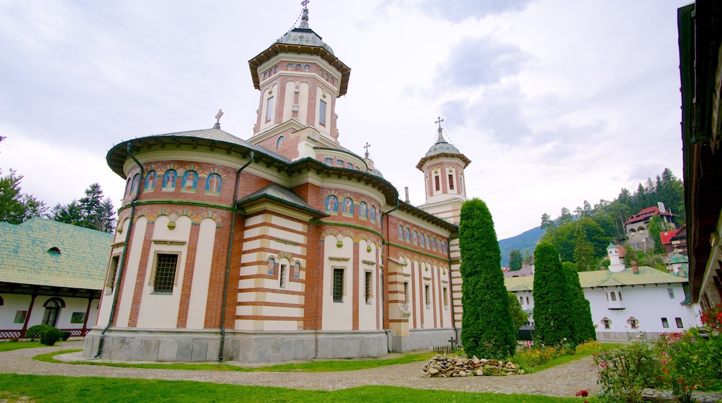 Bucarest que incluye una iglesia o catedral, elementos religiosos y patrimonio de arquitectura