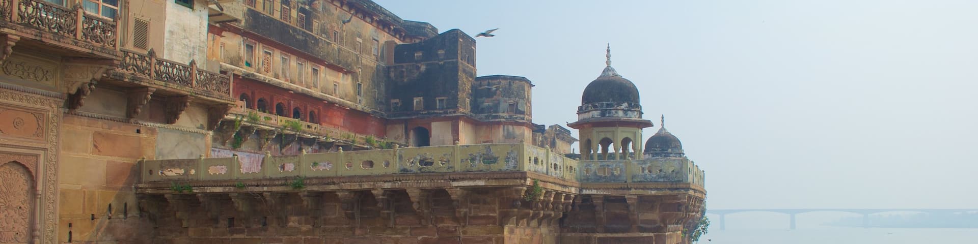 Ramnagar Fort featuring a ruin, a house and heritage architecture