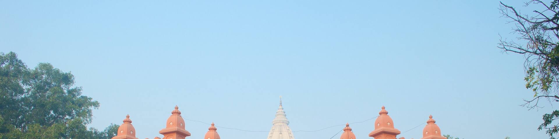 New Vishwanatha Temple featuring heritage architecture, religious elements and a temple or place of worship