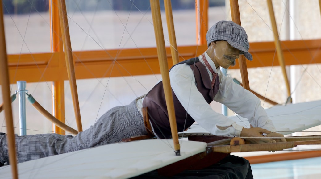 Wright Brothers National Memorial mostrando um memorial